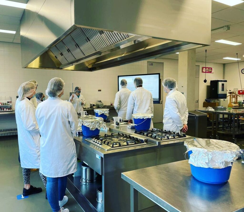 Kaas maken in de klas